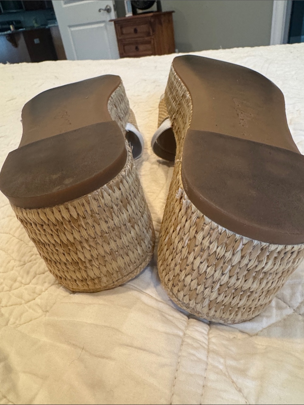 Sam Edelman Natural Raffia Slide Mules with White Trim - Picture 6 of 9